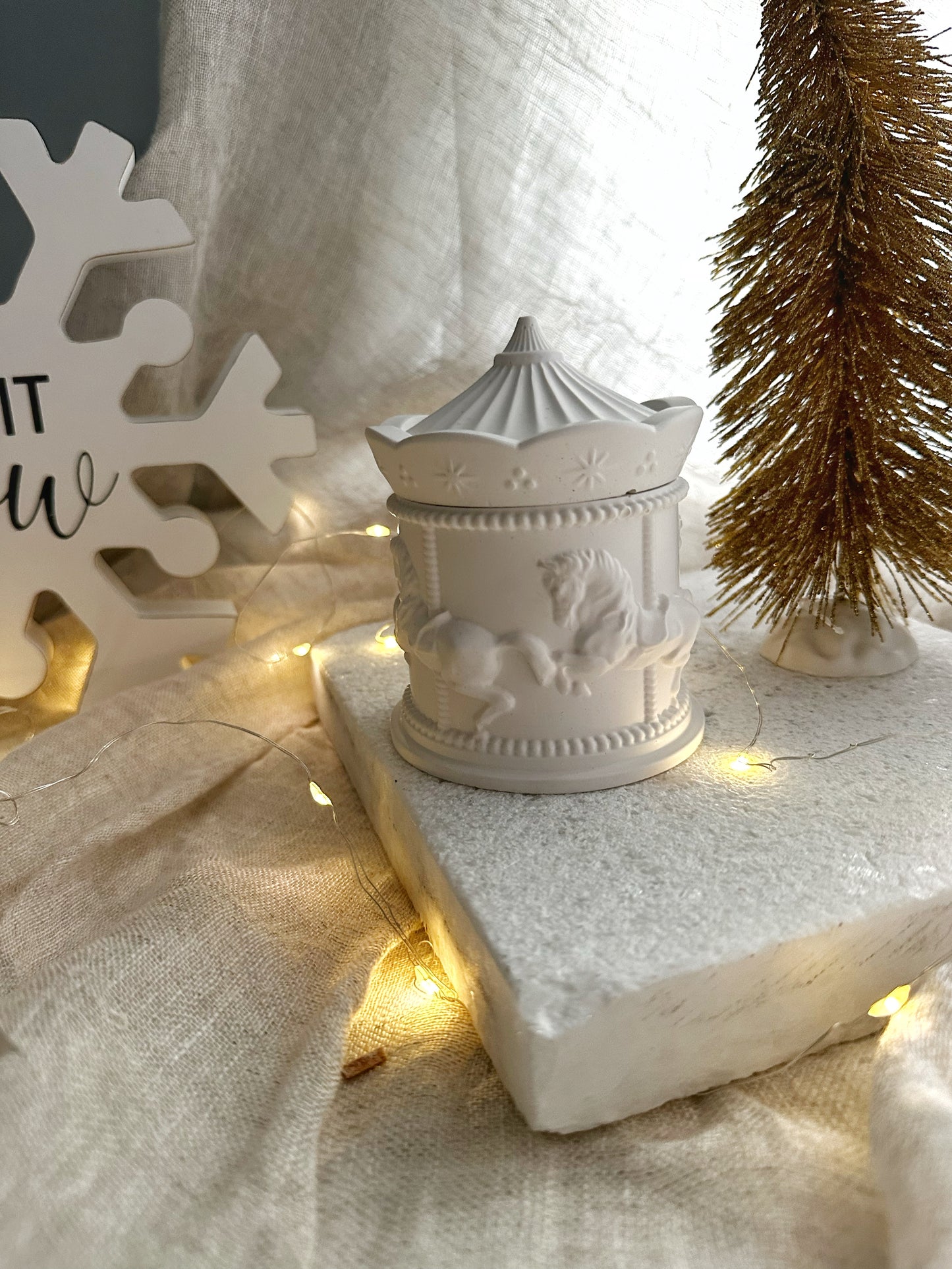 Carousel scented candle
