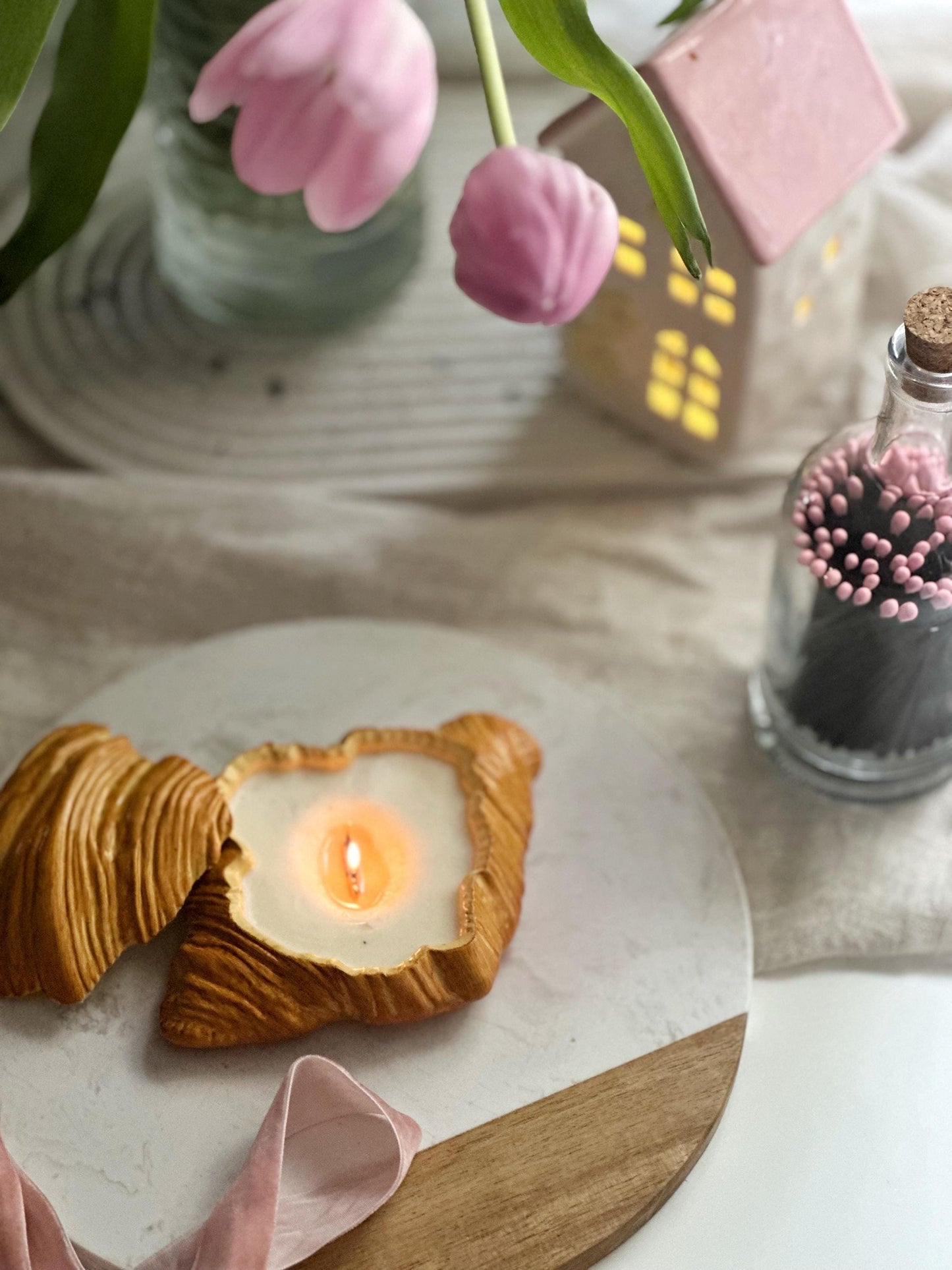 Scented Croissant Candle – Handmade Soy Wax Pastry Jar