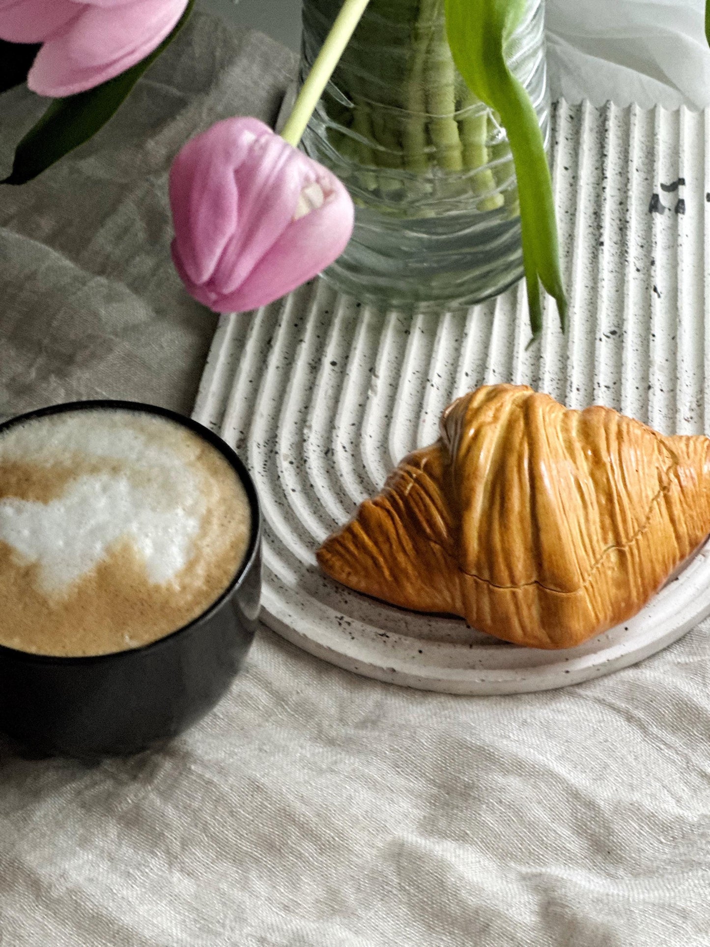 Scented Croissant Candle – Handmade Soy Wax Pastry Jar