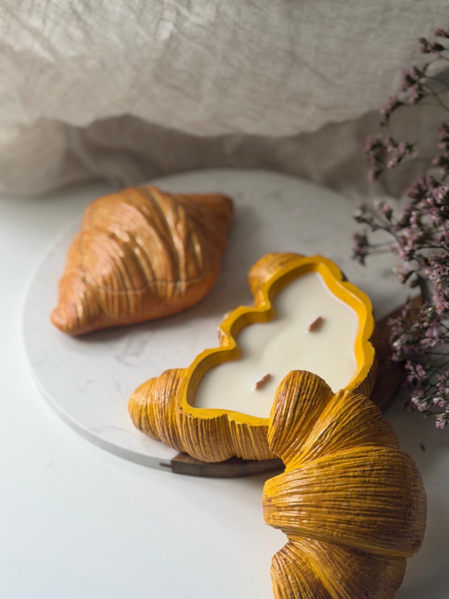 Scented Croissant Candle – Handmade Soy Wax Pastry Jar