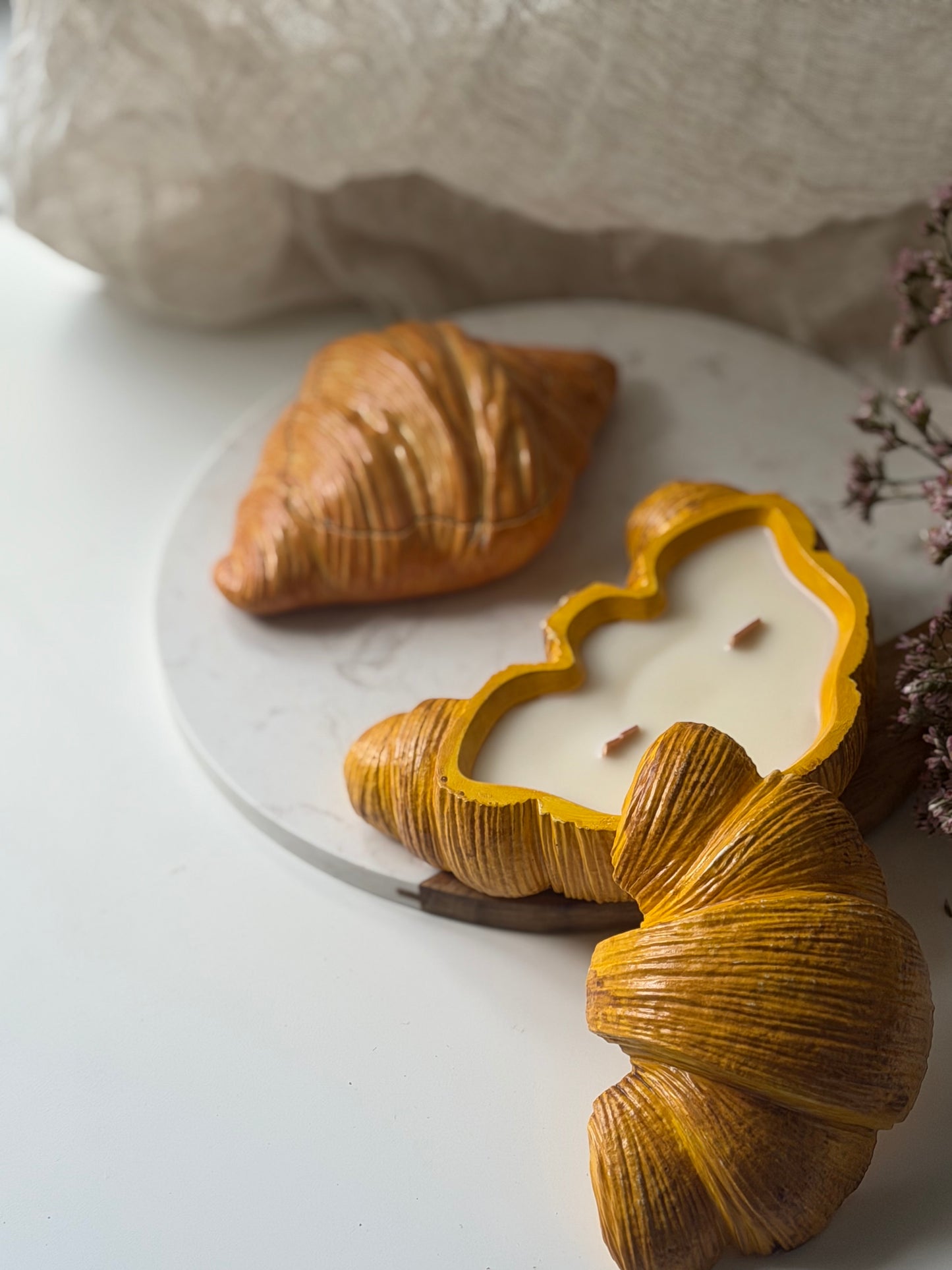 Scented Croissant Candle – Handmade Soy Wax Pastry Jar