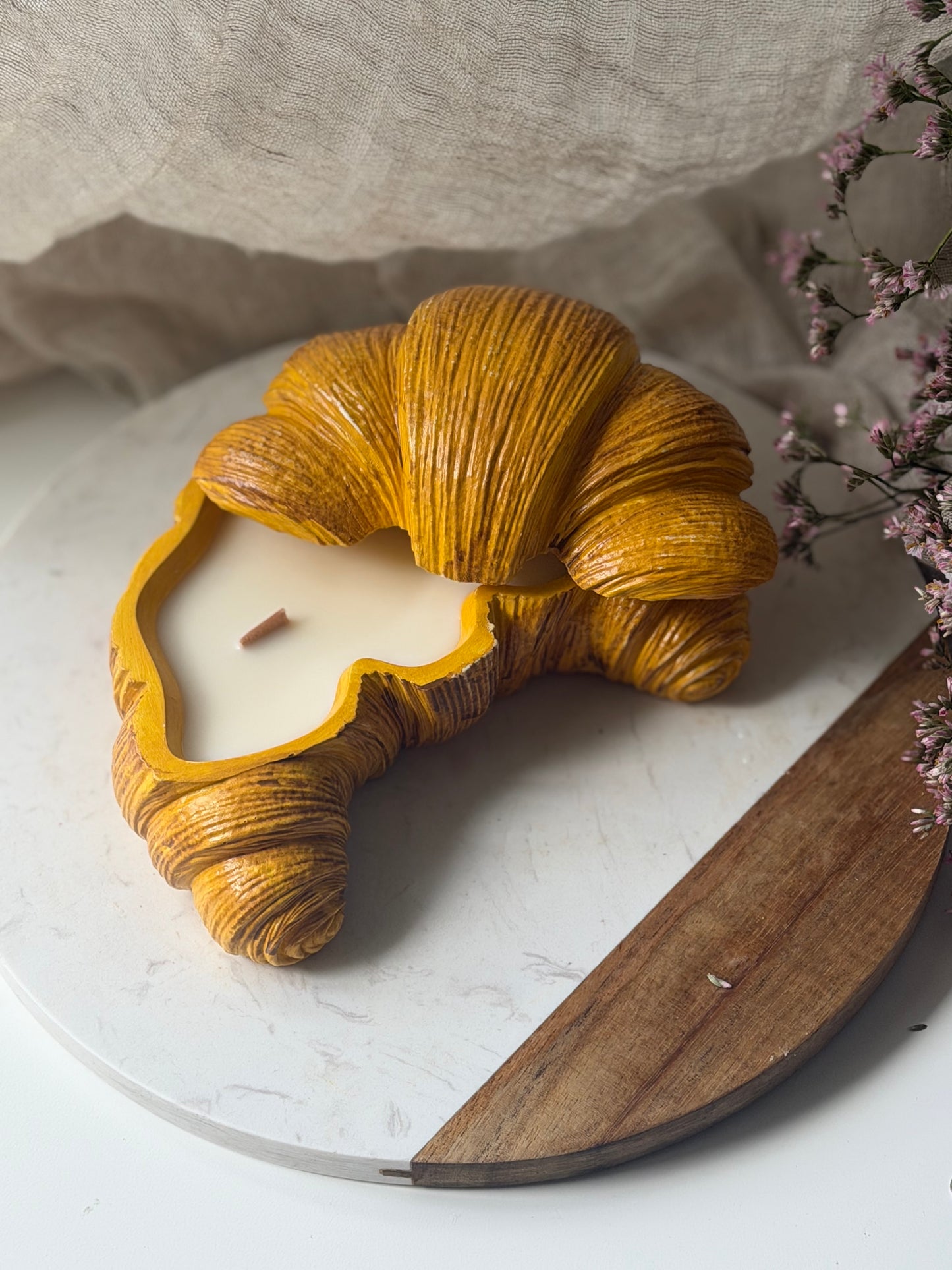 Scented Croissant Candle – Handmade Soy Wax Pastry Jar
