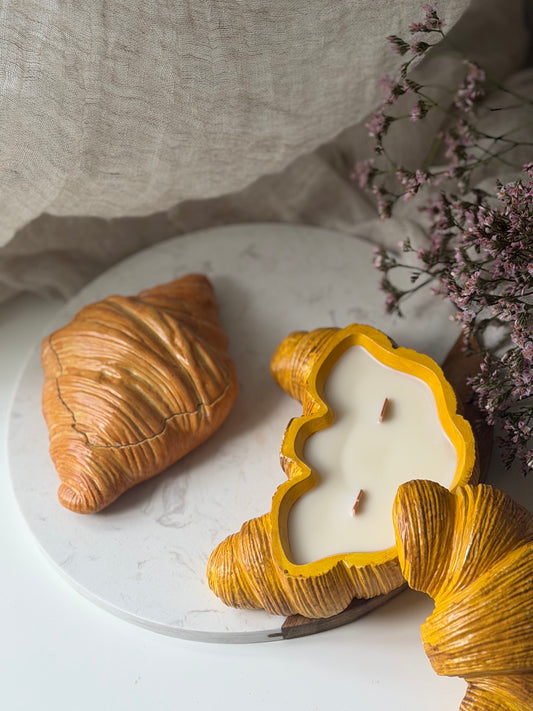 Scented Croissant Candle – Handmade Soy Wax Pastry Jar