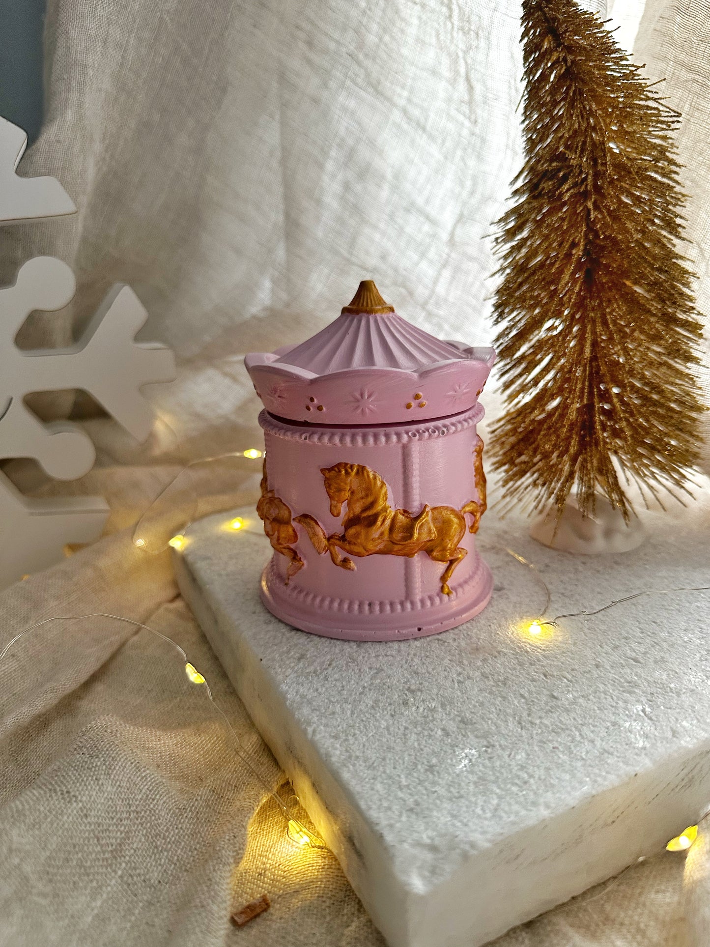 Carousel scented candle