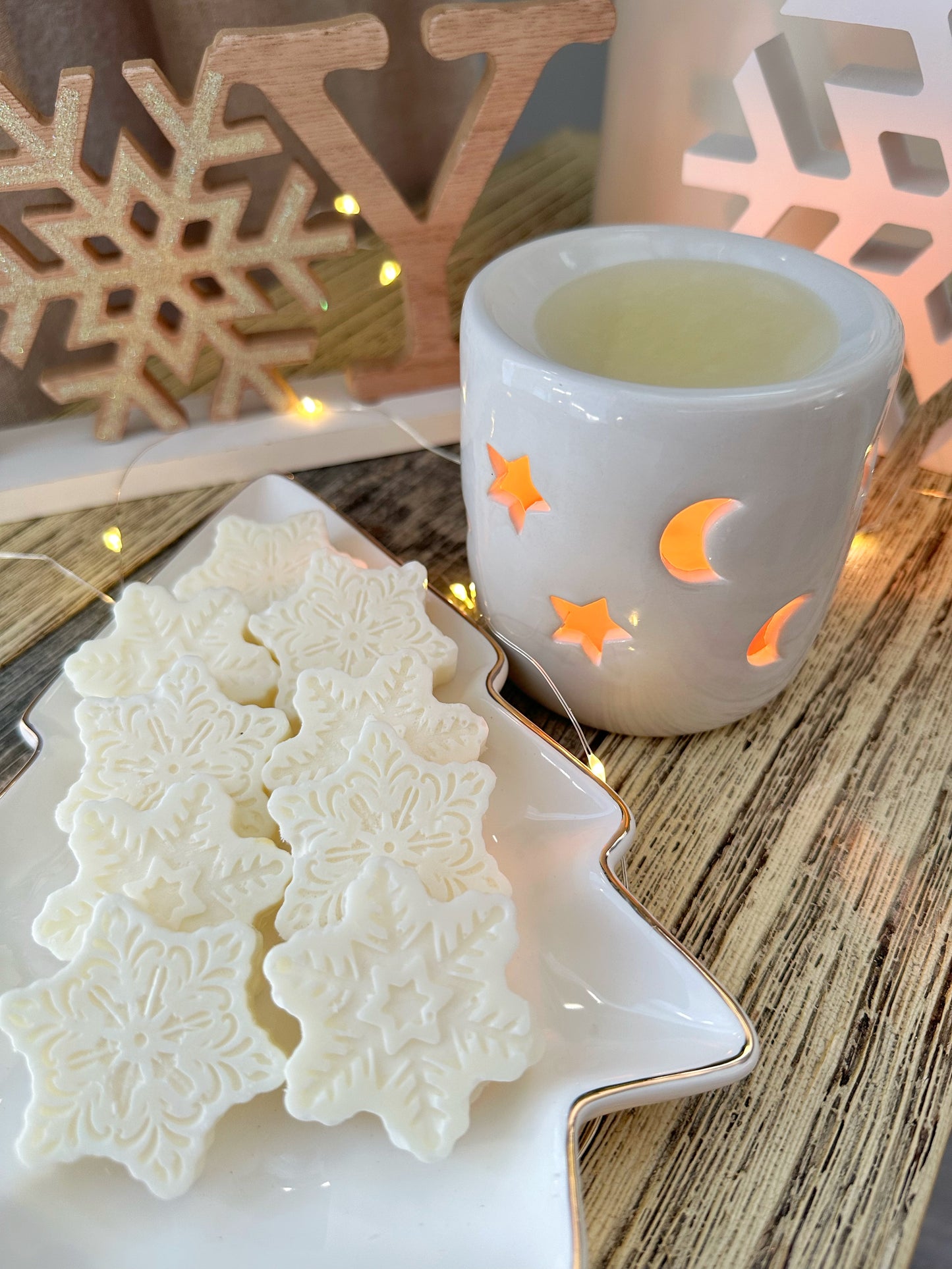 Christmas Wax Melts | Snowflakes | 100% Soy Wax Melts | Scented Wax | Winter Decor