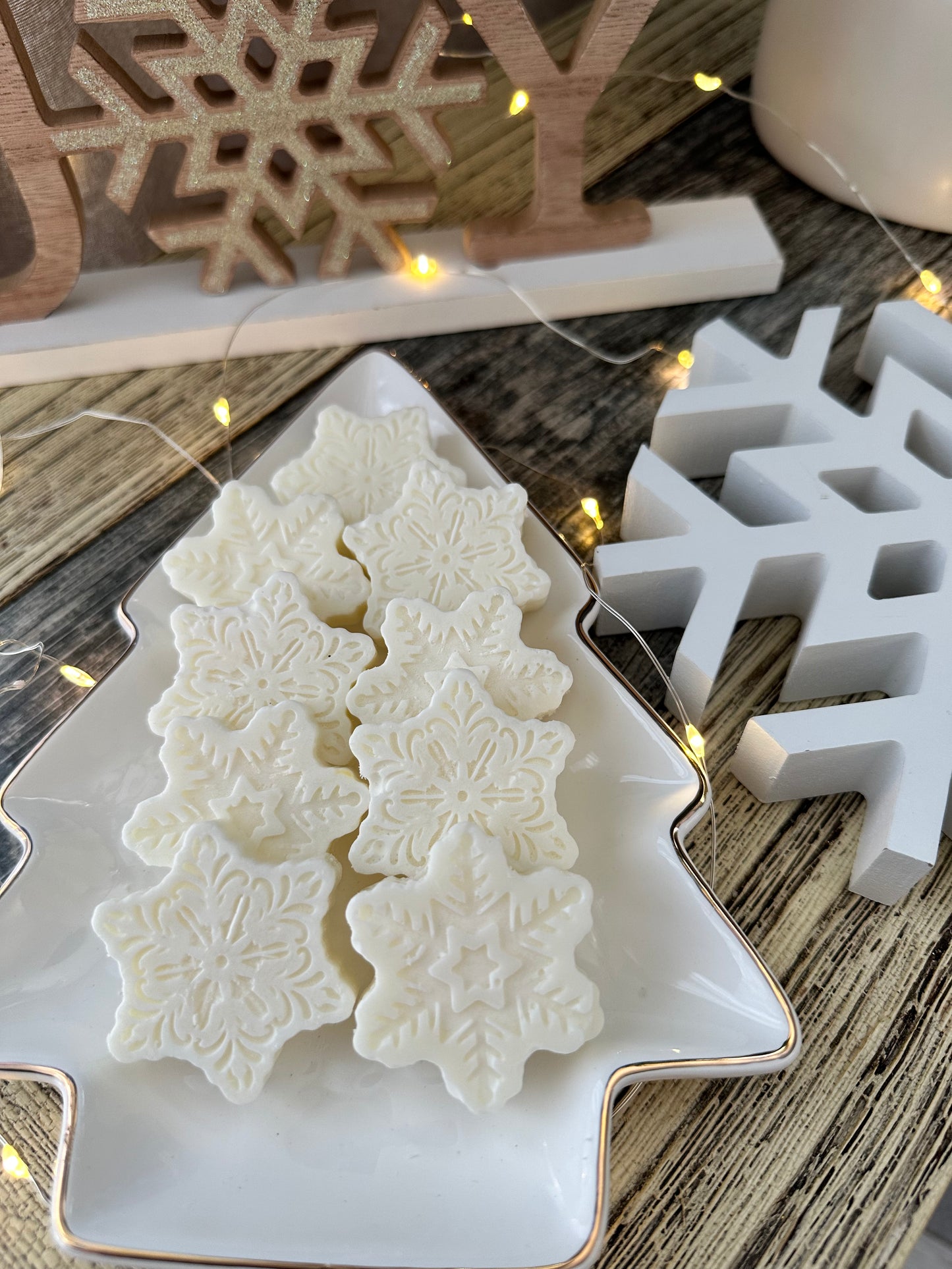 Christmas Wax Melts | Snowflakes | 100% Soy Wax Melts | Scented Wax | Winter Decor