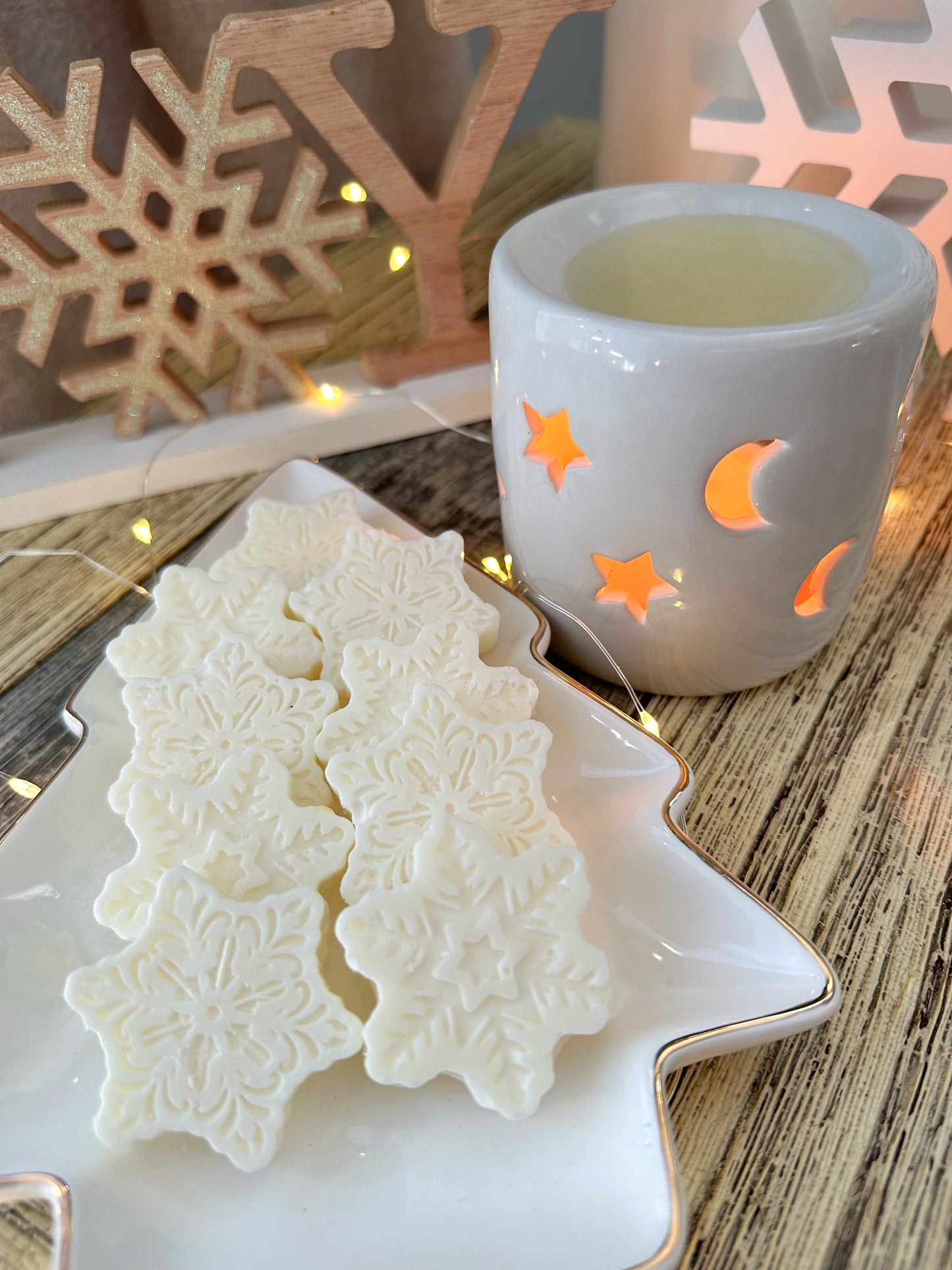 Christmas Wax Melts | Snowflakes | 100% Soy Wax Melts | Scented Wax | Winter Decor