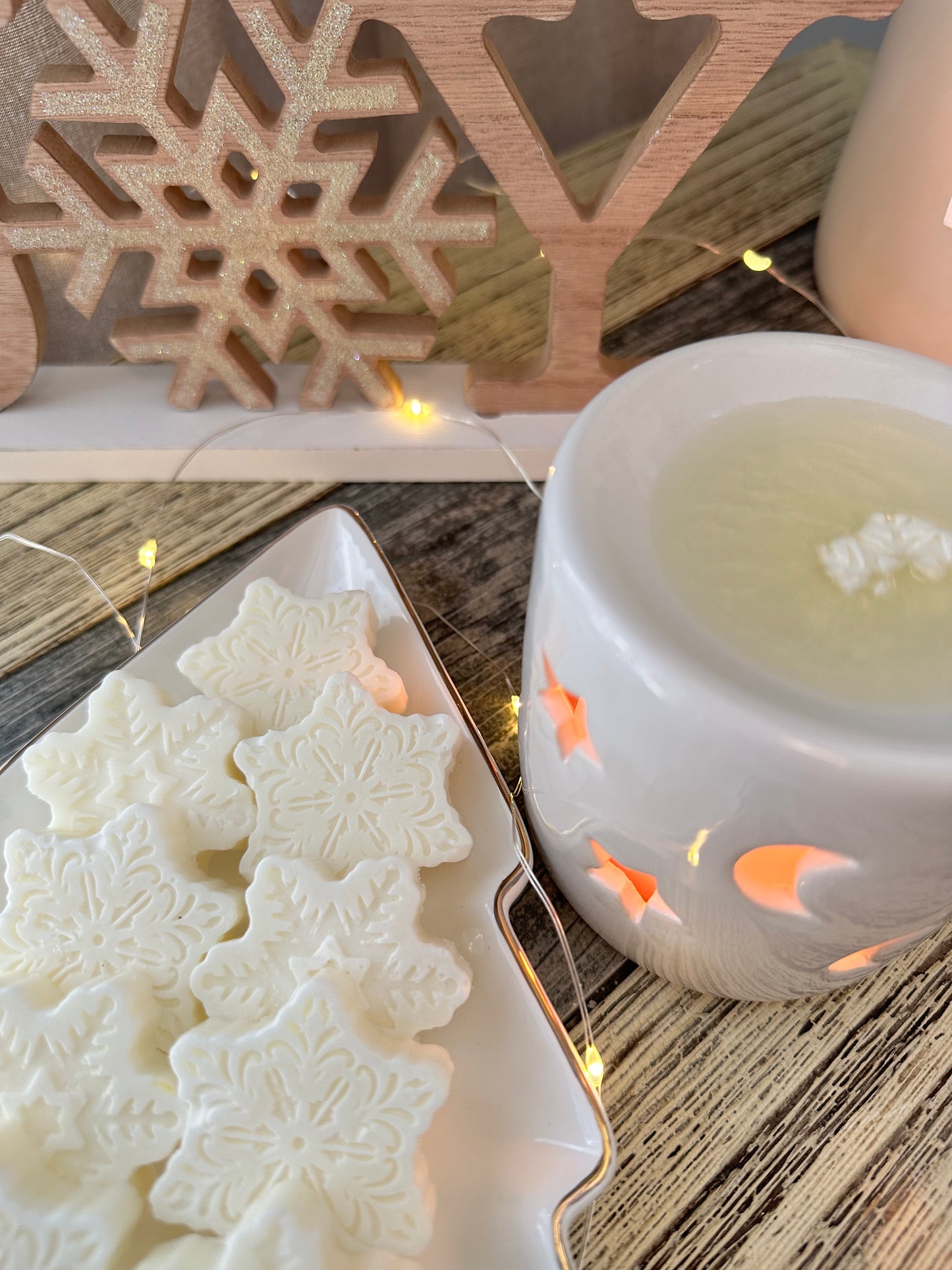 Christmas Wax Melts | Snowflakes | 100% Soy Wax Melts | Scented Wax | Winter Decor